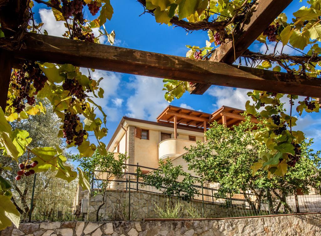 Albergo Il Giardino Foce Varano Luaran gambar