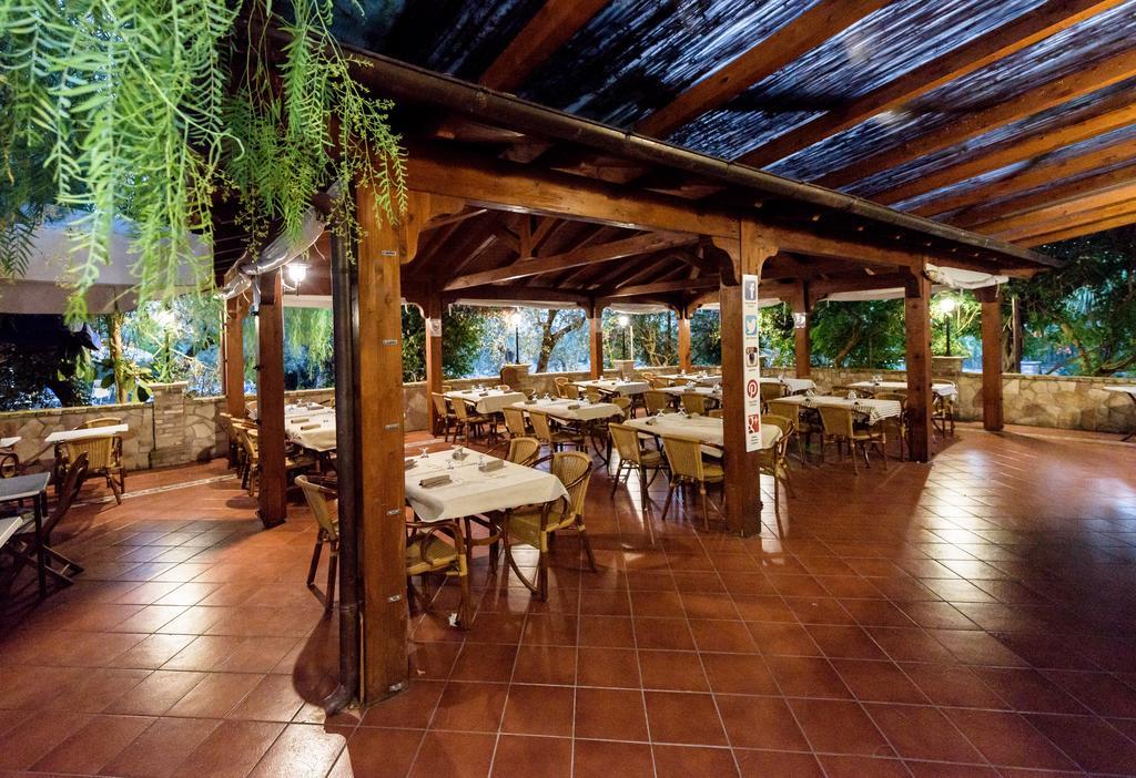 Albergo Il Giardino Foce Varano Luaran gambar