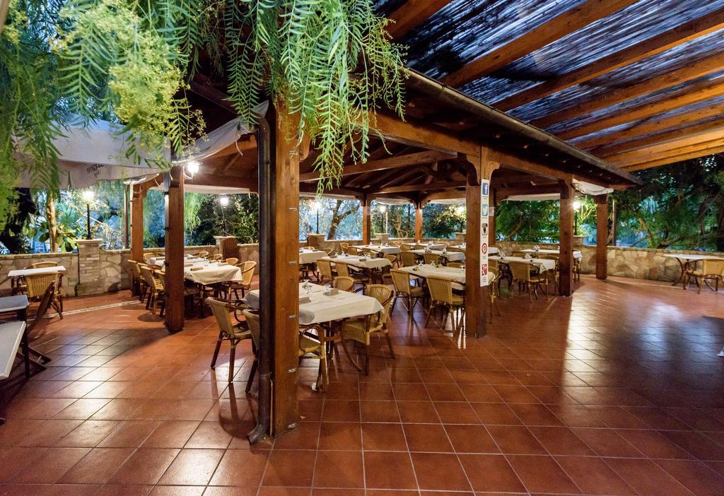 Albergo Il Giardino Foce Varano Luaran gambar